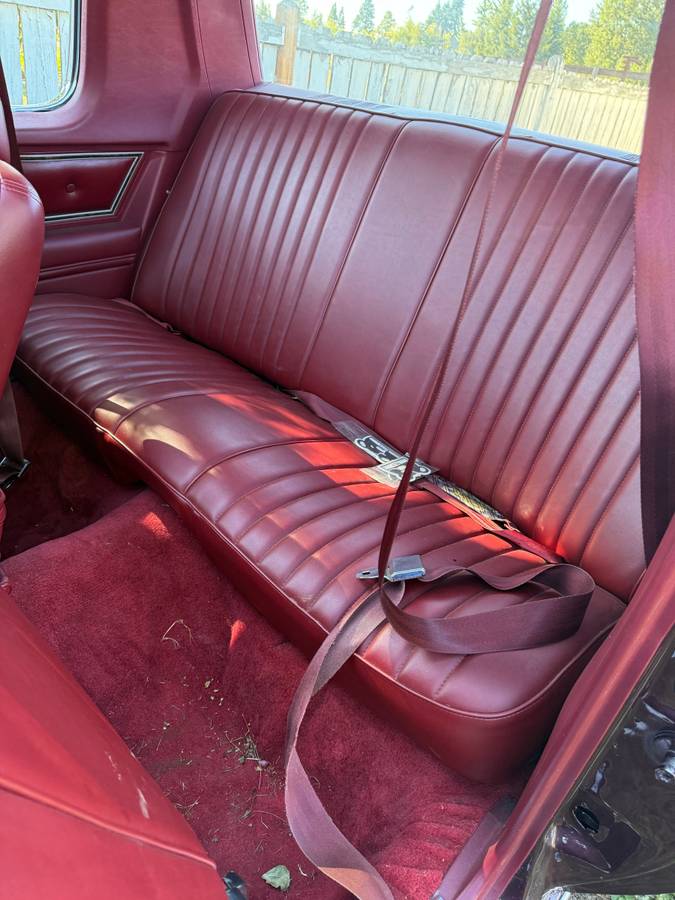 Oldsmobile-cutlass-supreme-brougham-1979-red-23