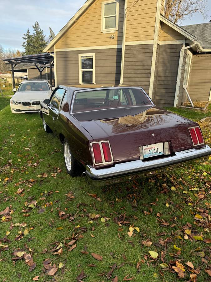 Oldsmobile-cutlass-supreme-brougham-1979-red-3
