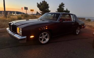 Oldsmobile-cutlass-supreme-brougham-1979-red