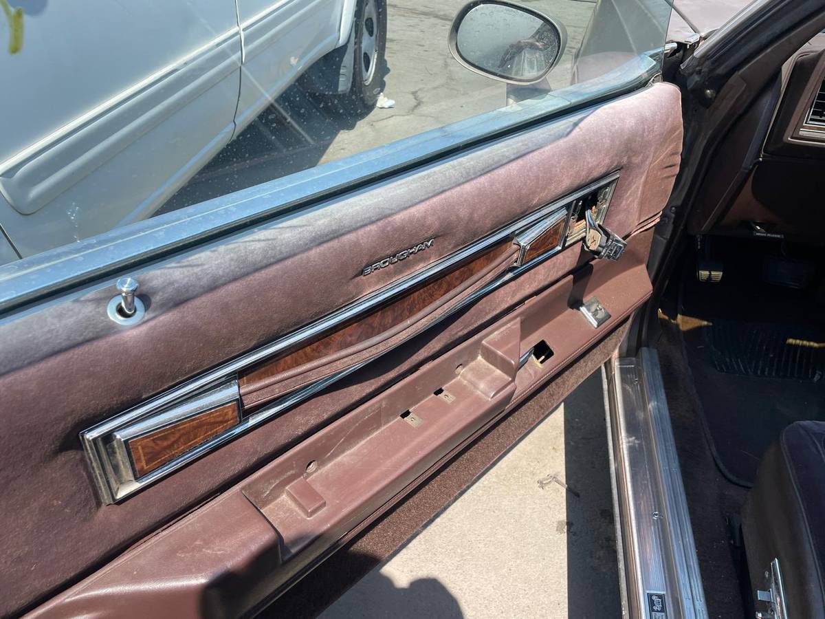 Oldsmobile-cutlass-supreme-brougham-1984-4
