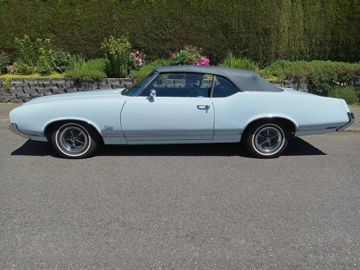 Oldsmobile-cutlass-supreme-convertible-1970-10