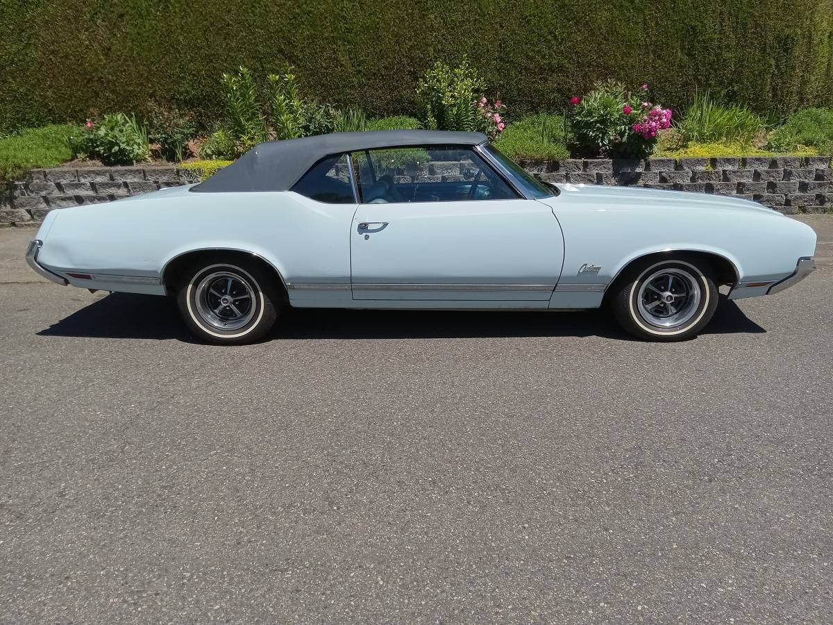 Oldsmobile-cutlass-supreme-convertible-1970-12