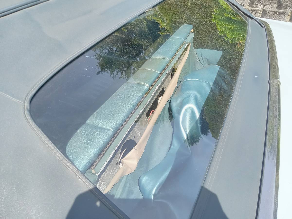 Oldsmobile-cutlass-supreme-convertible-1970-18
