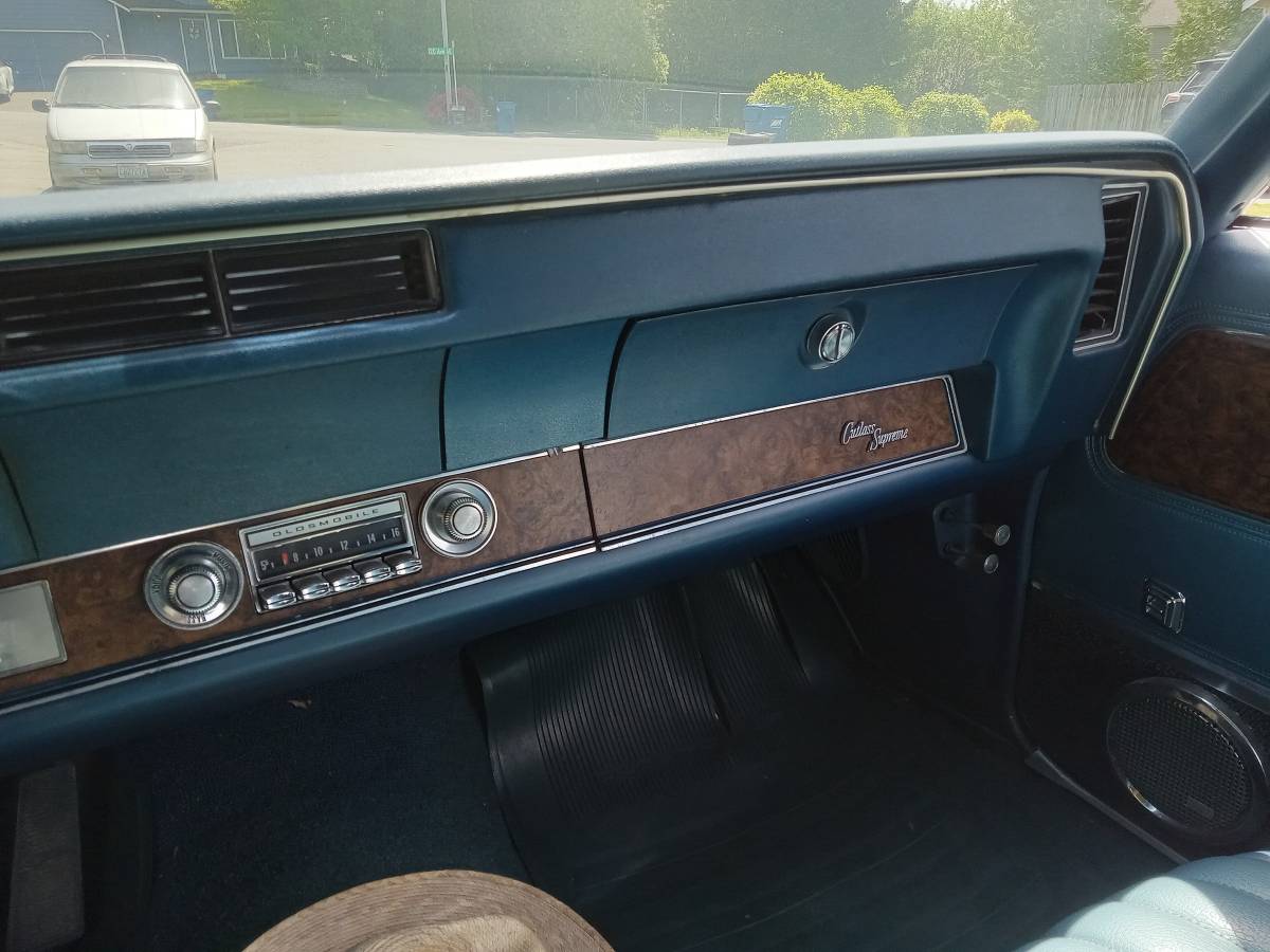 Oldsmobile-cutlass-supreme-convertible-1970-19