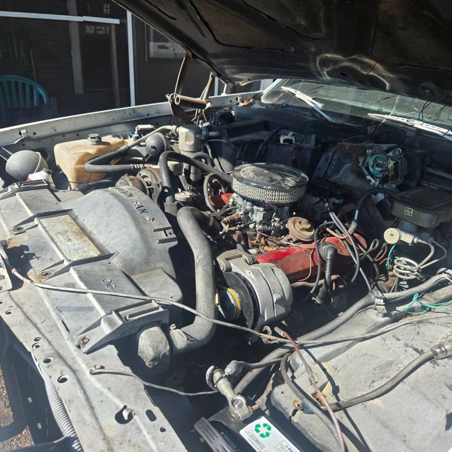 Oldsmobile-delta-88-1983-3