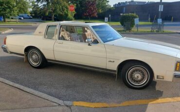 Oldsmobile-delta-88-1984-white-2