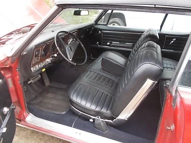 Oldsmobile-delta-88-convertible-1967-red-10