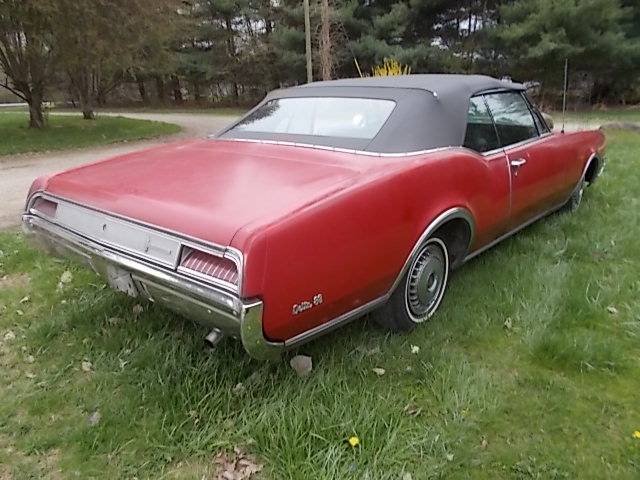 Oldsmobile-delta-88-convertible-1967-red-2