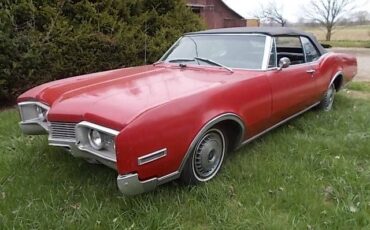 Oldsmobile-delta-88-convertible-1967-red