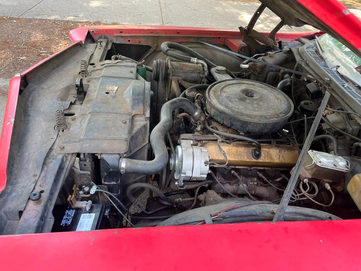 Oldsmobile-delta-88-convertible-1972-red-7