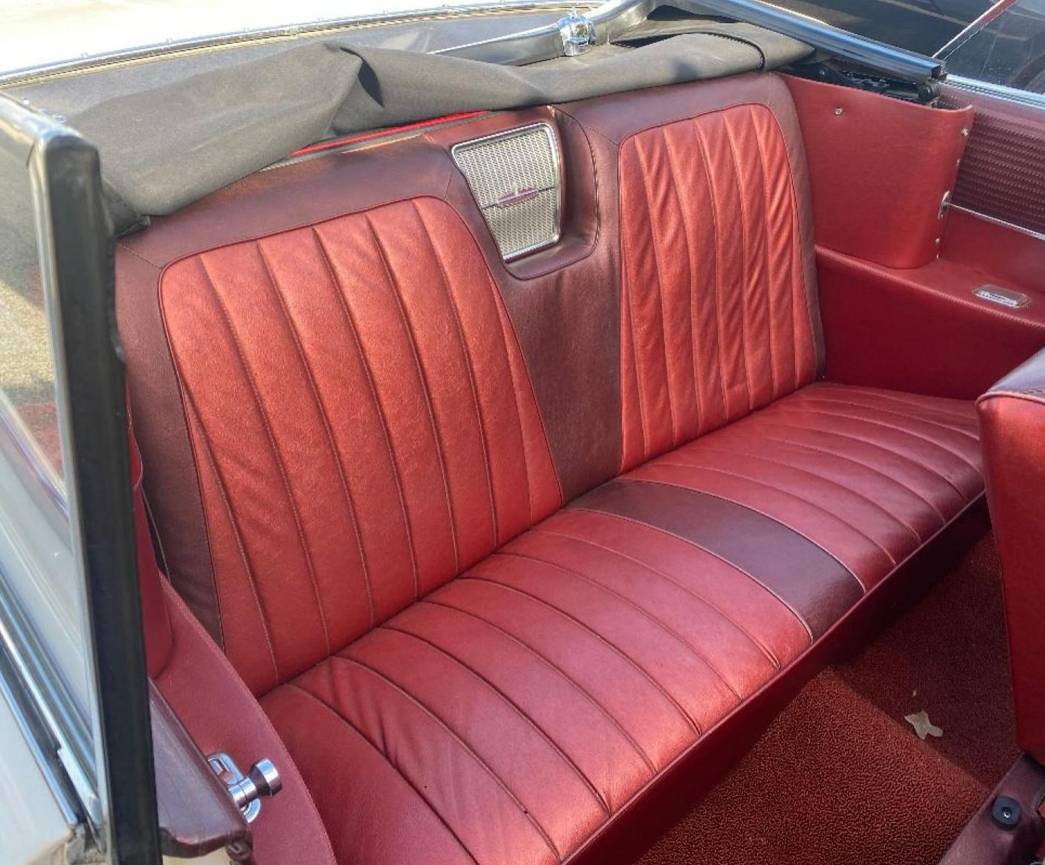 Oldsmobile-dynamic-88-convertible-1963-white-7