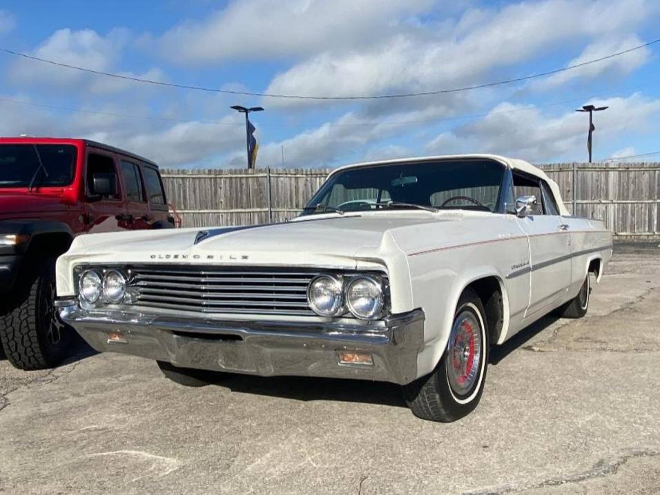 Oldsmobile-dynamic-88-convertible-1963-white-9
