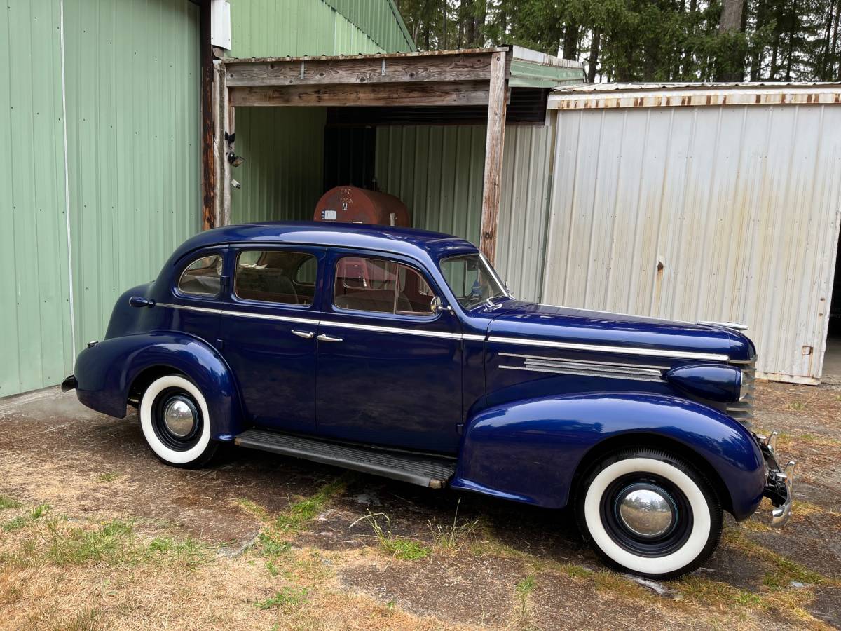 Oldsmobile-f-37-touring-sedan-1937-3