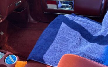 Oldsmobile-ninety-eight-98-brougham-1983-red-2