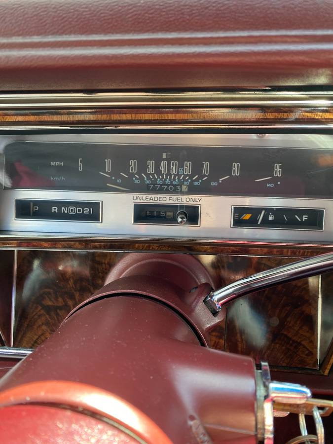 Oldsmobile-ninety-eight-98-brougham-1983-red-6