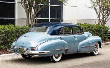 Oldsmobile-ninetyeight-1946-blue-1