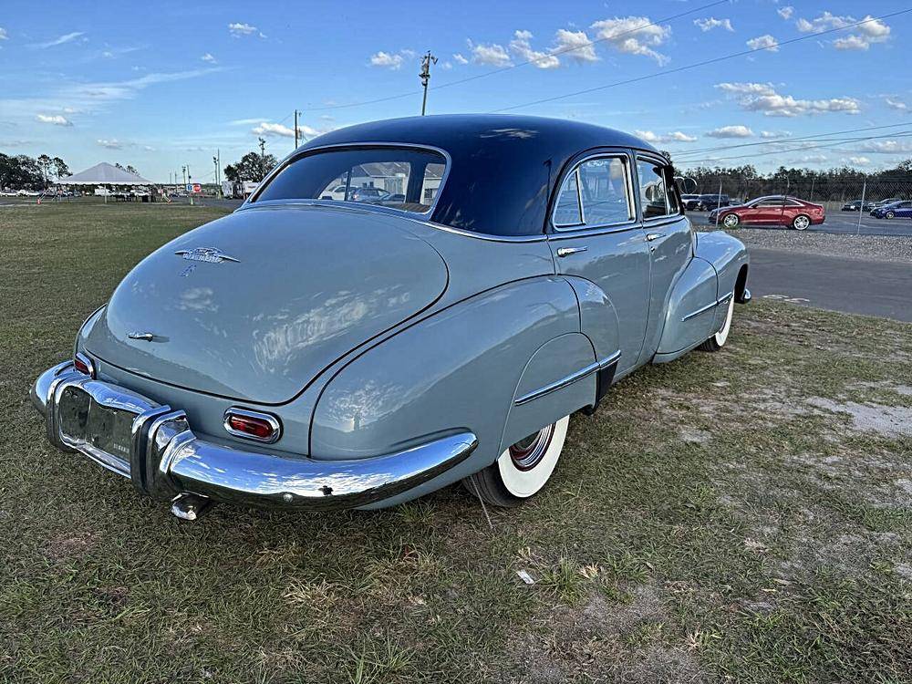 Oldsmobile-ninetyeight-1946-blue-10