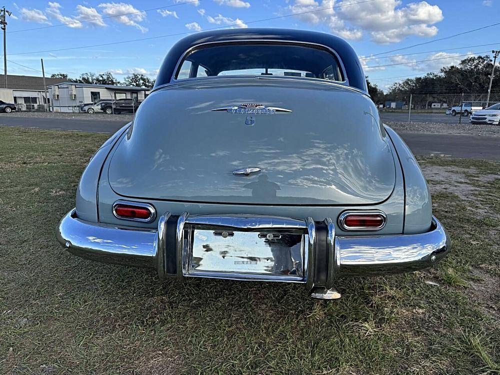 Oldsmobile-ninetyeight-1946-blue-11