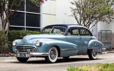 Oldsmobile-ninetyeight-1946-blue