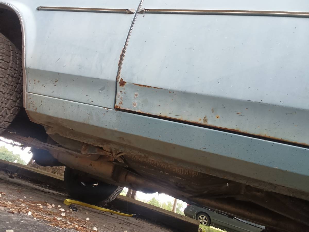 Oldsmobile-omega-1975-11