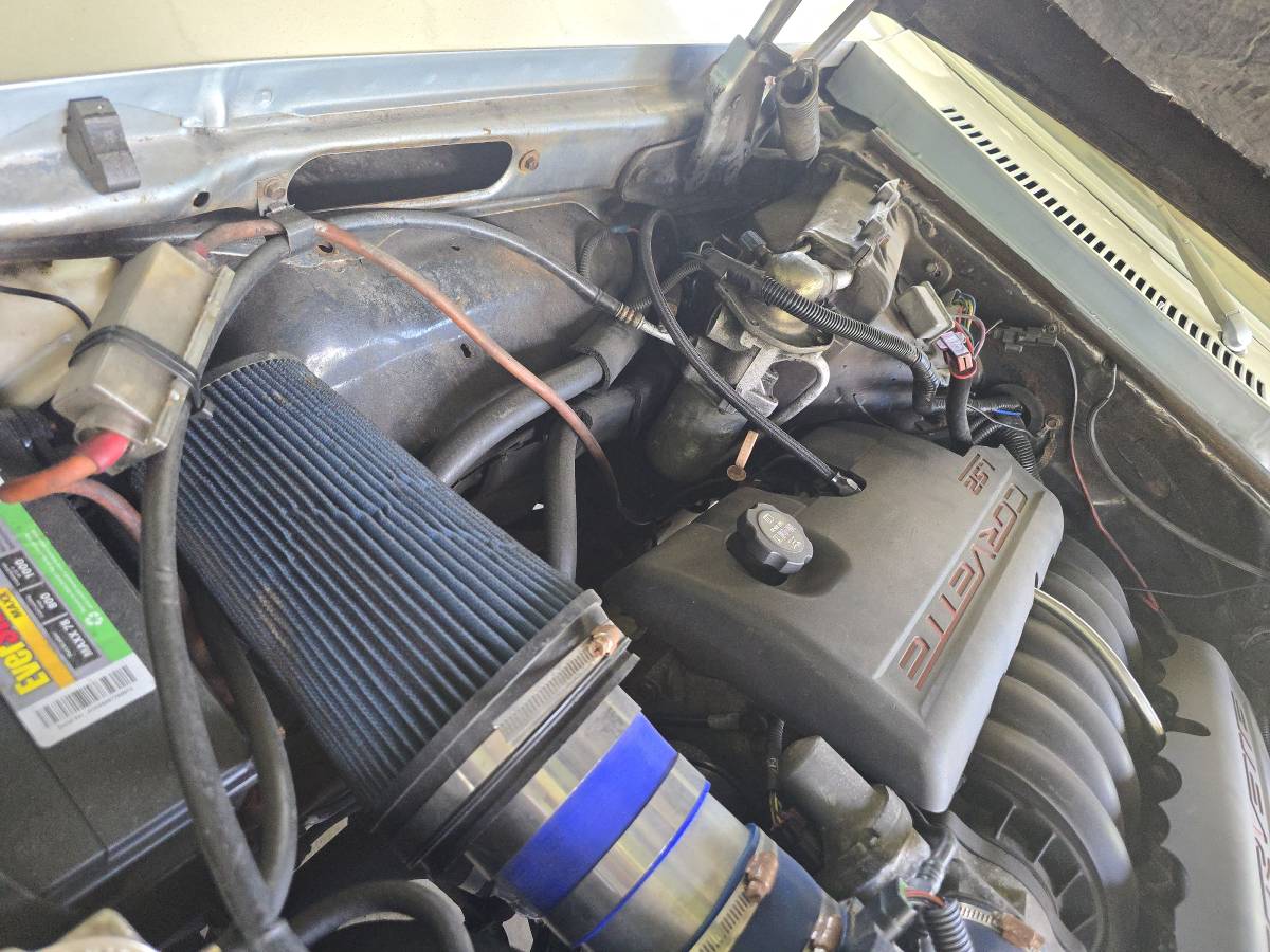 Oldsmobile-omega-1976-grey-4