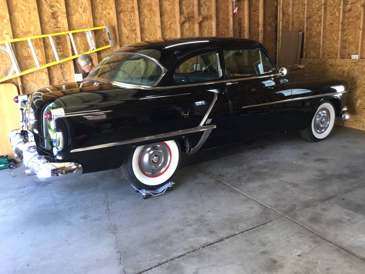 Oldsmobile-rocket-88-1953-black-17