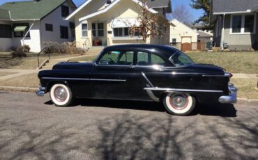Oldsmobile-rocket-88-1953-black-3