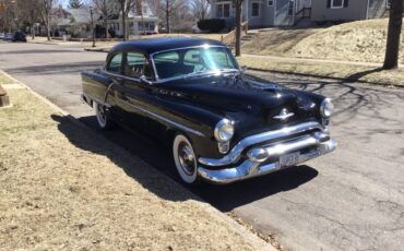 Oldsmobile-rocket-88-1953-black