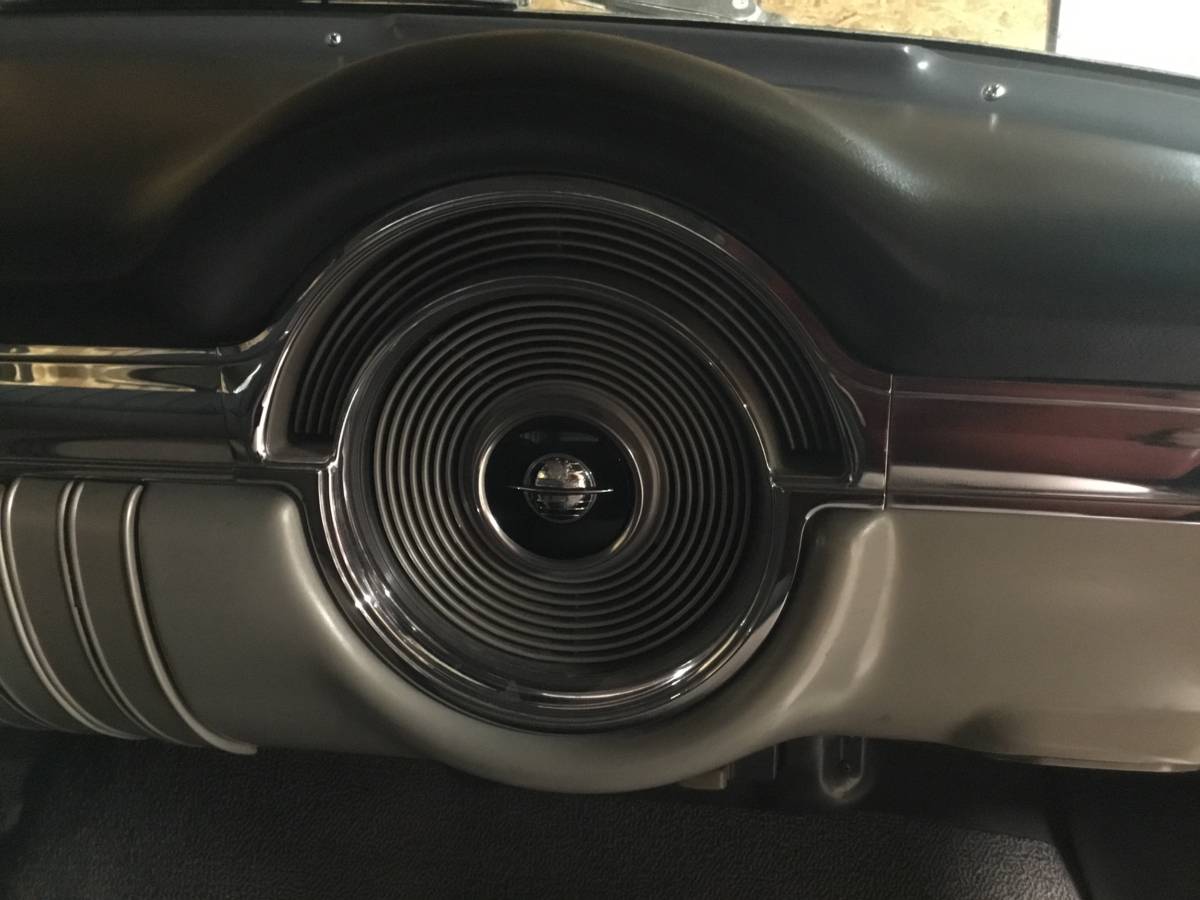Oldsmobile-rocket-88-1953-black-9