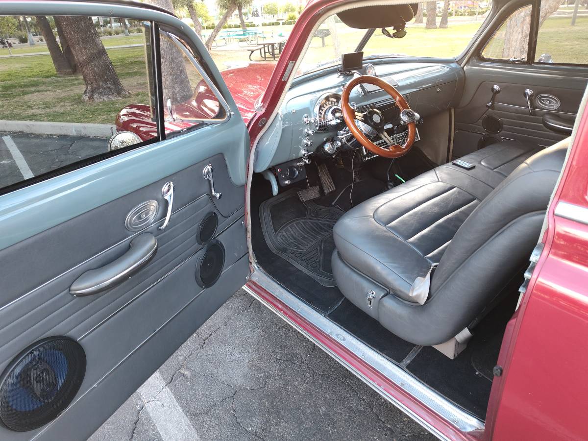 Oldsmobile-series-76-1949-red-3