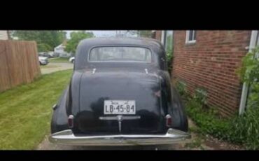 Oldsmobile-sixty-1940-black-2