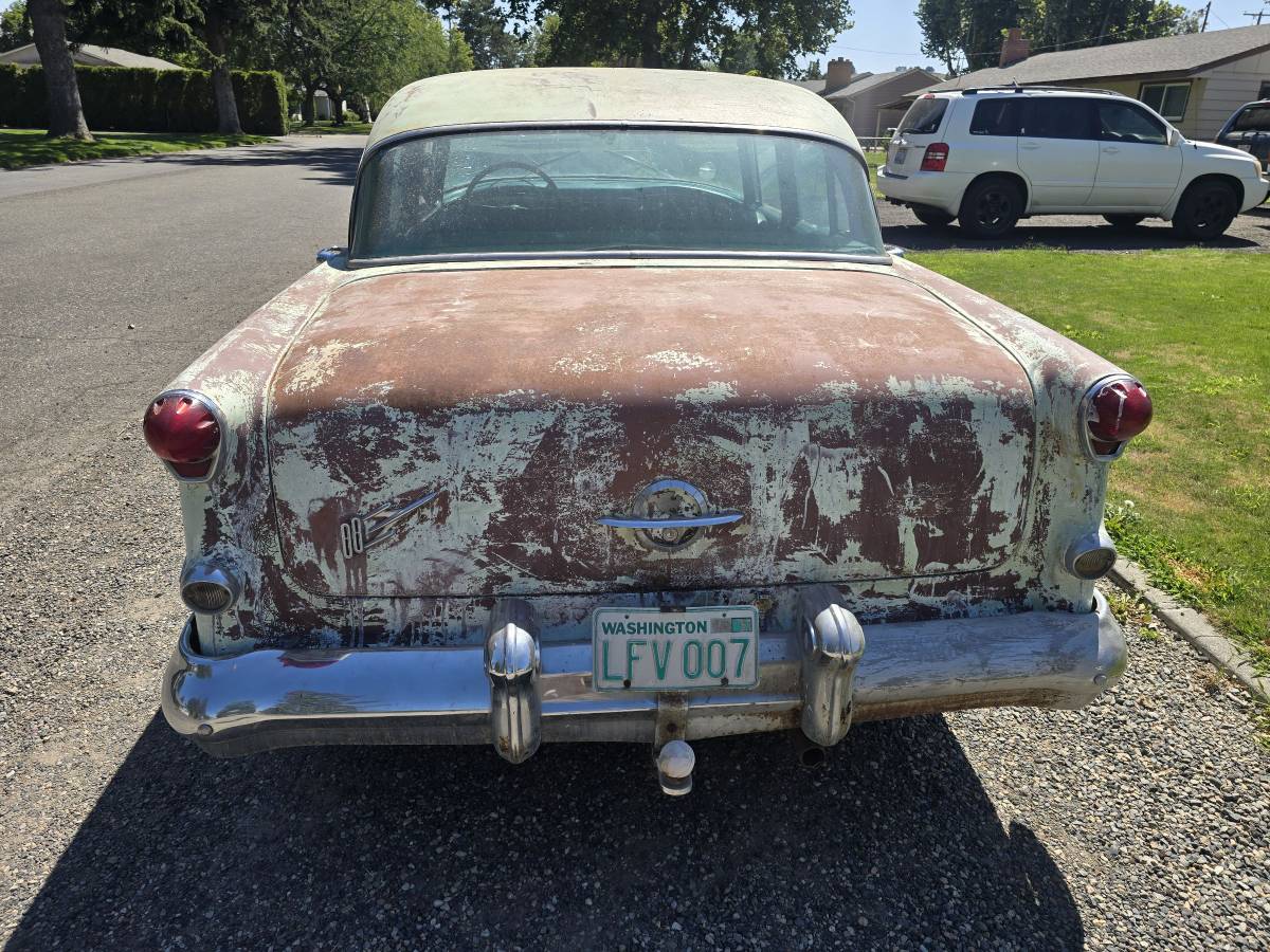 Oldsmobile-super-88-1954-green-15