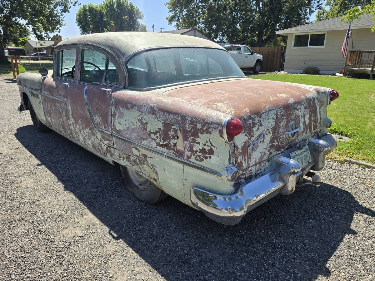 Oldsmobile-super-88-1954-green-16