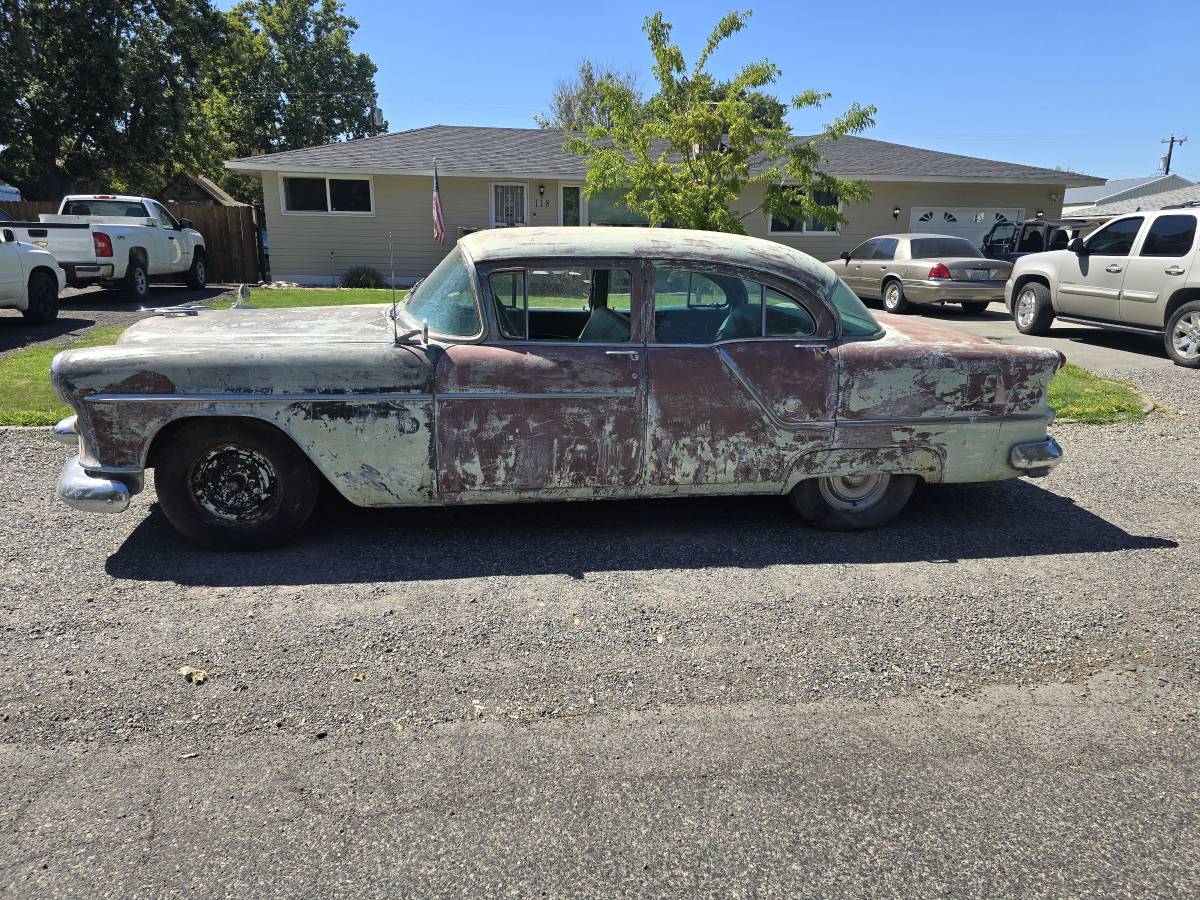 Oldsmobile-super-88-1954-green-2