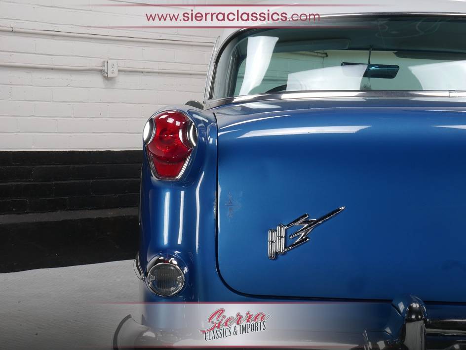 Oldsmobile-super-88-holiday-1955-10
