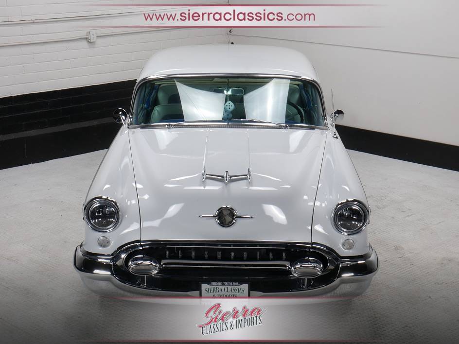 Oldsmobile-super-88-holiday-1955-3