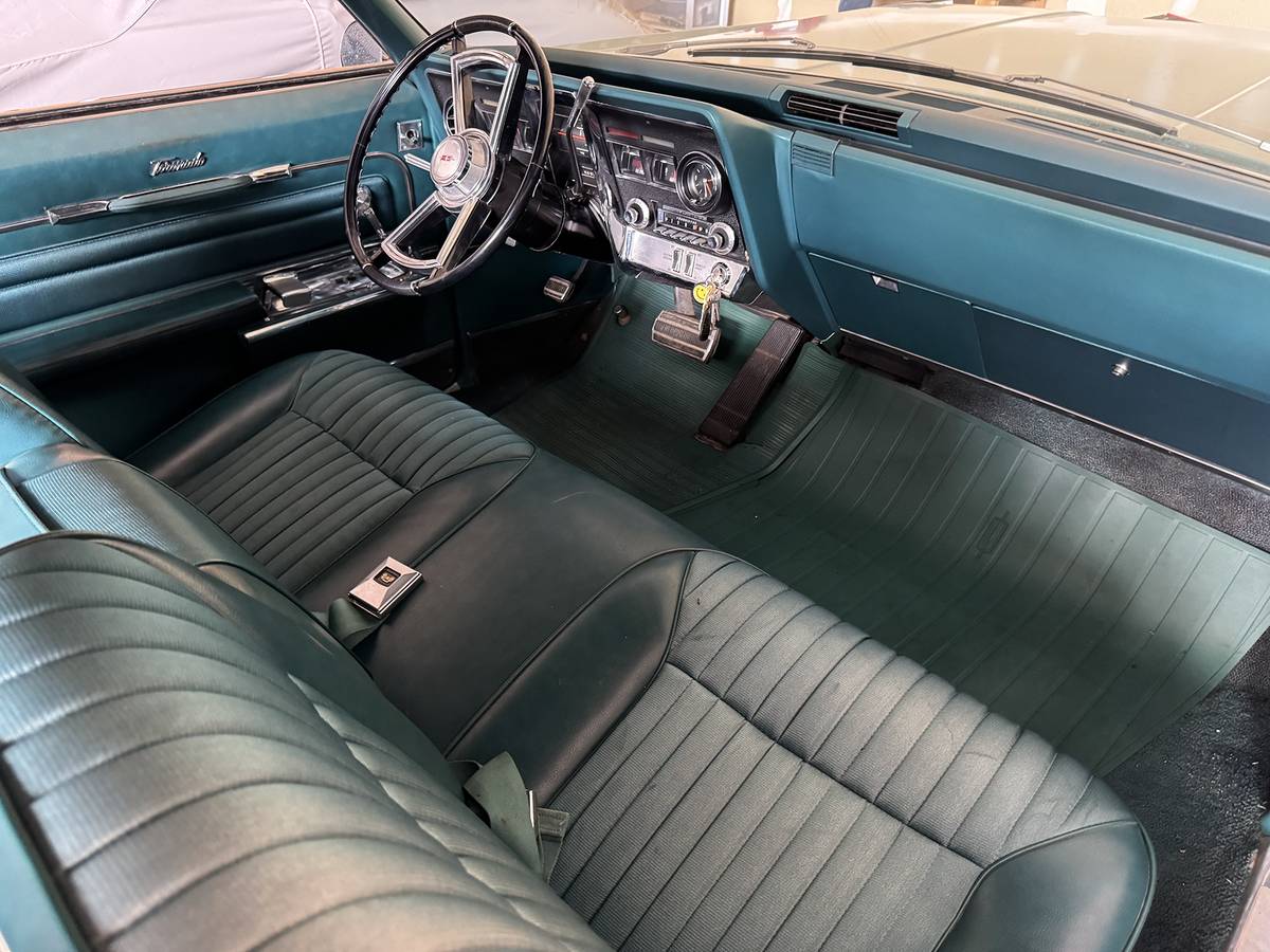Oldsmobile-toronado-1966-green-13