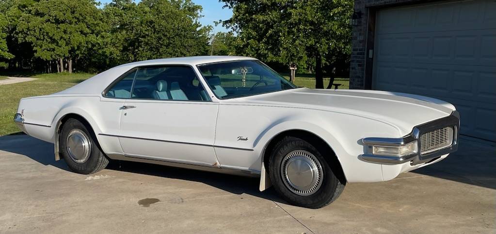 Oldsmobile-toronado-1969-10