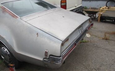 Oldsmobile-toronado-1969-brown