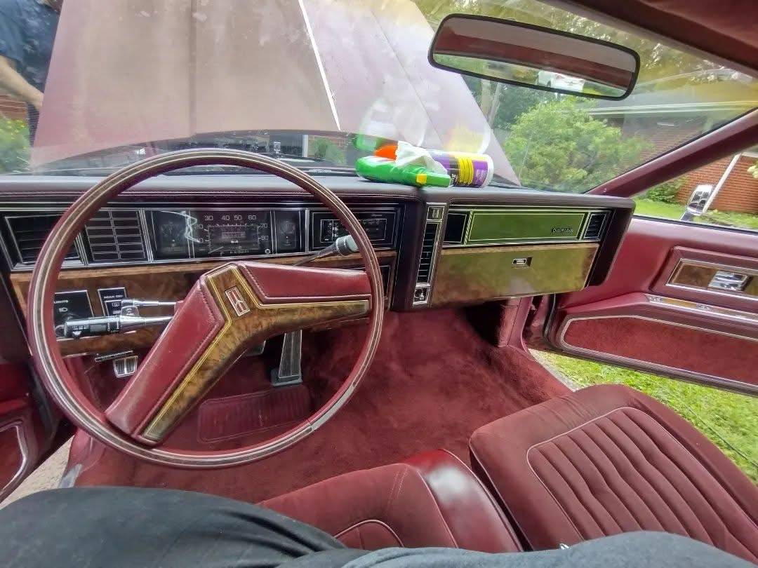Oldsmobile-toronado-1984-red-1