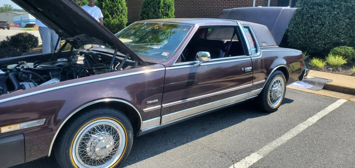 Oldsmobile-toronado-1985-1