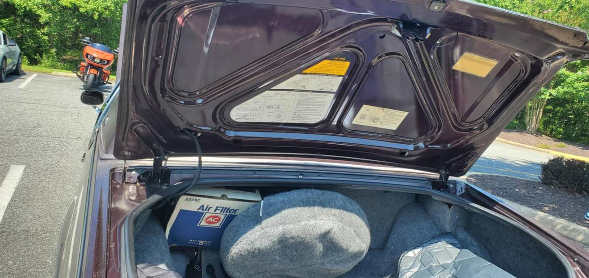 Oldsmobile-toronado-1985-4