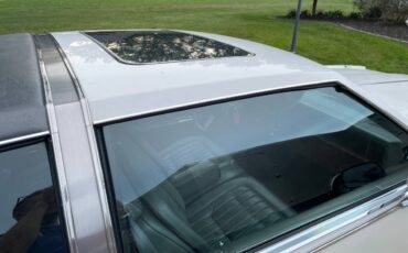 Oldsmobile-toronado-1985-white-11