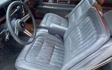 Oldsmobile-toronado-1985-white-4