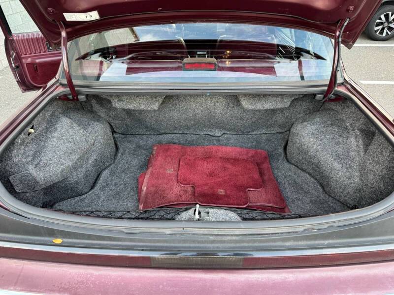 Oldsmobile-toronado-1989-purple-1