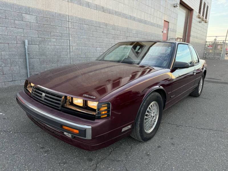 Oldsmobile-toronado-1989-purple-12