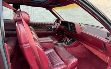Oldsmobile-toronado-1989-purple-17