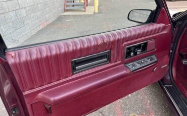Oldsmobile-toronado-1989-purple-19