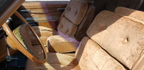 Oldsmobile-toronado-brougham-1975-brown-10