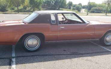 Oldsmobile-toronado-brougham-1975-brown-2